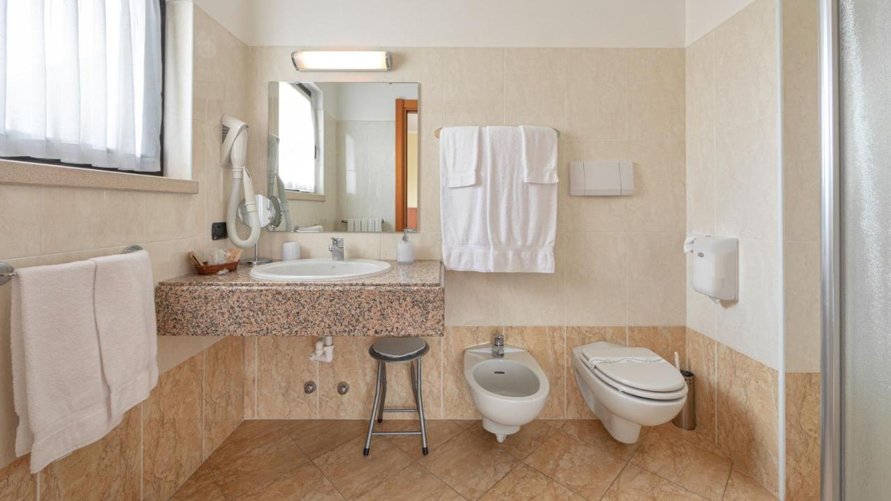 Hotel Postumia Dossobuono Luaran gambar