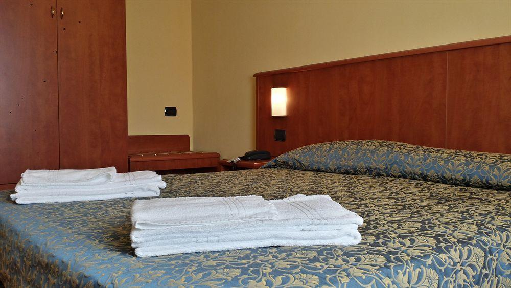 Hotel Postumia Dossobuono Luaran gambar