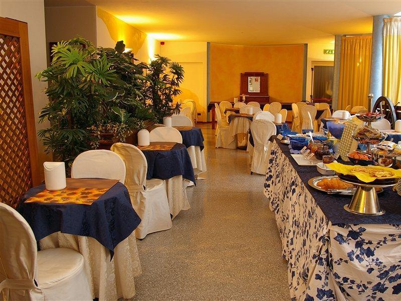 Hotel Postumia Dossobuono Luaran gambar