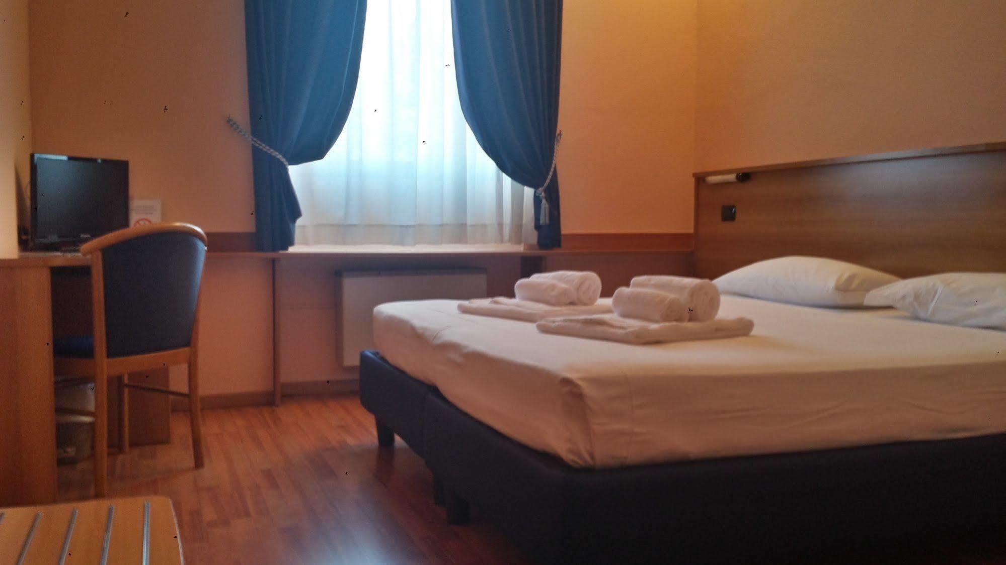 Hotel Postumia Dossobuono Luaran gambar
