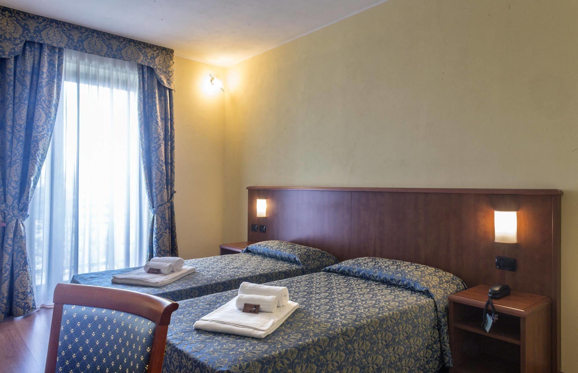 Hotel Postumia Dossobuono Luaran gambar