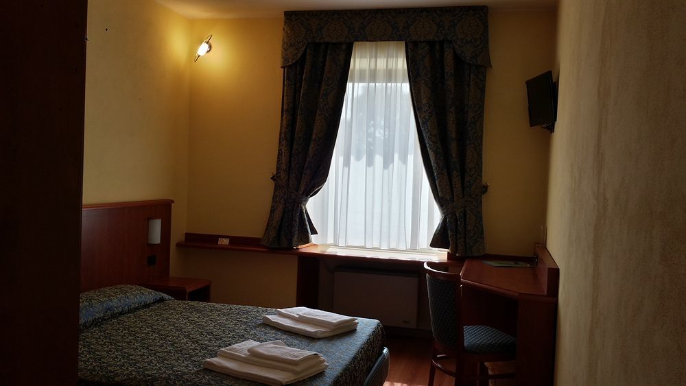 Hotel Postumia Dossobuono Luaran gambar