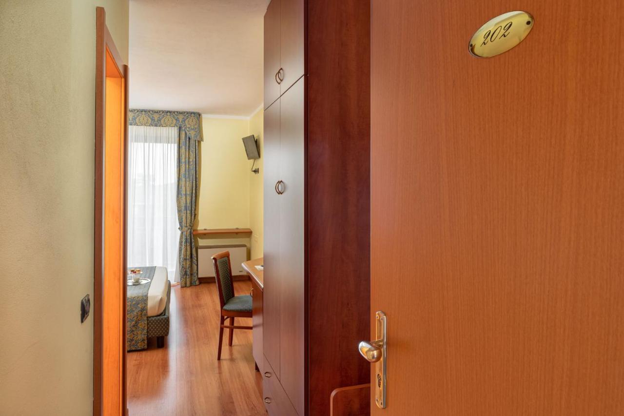 Hotel Postumia Dossobuono Luaran gambar